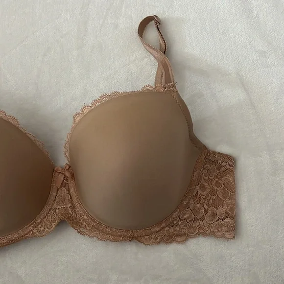 Victoria’s Secret Nude Dream Angels Lined Demi Bra 36D - Picture 3 of 9